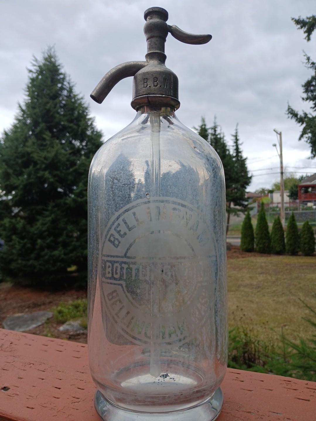 RARE ETCHED FOOTED BASE BELLINGHAM WASHINGTON BOTTLING WORKS INC. SELTZER BOTTLE