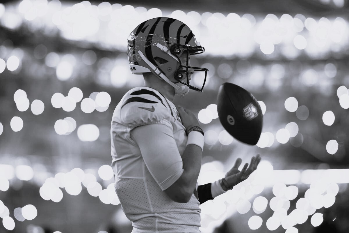 Joe Burrow Bengals rare and amazing 11x14 Stunner Black and White museum quality