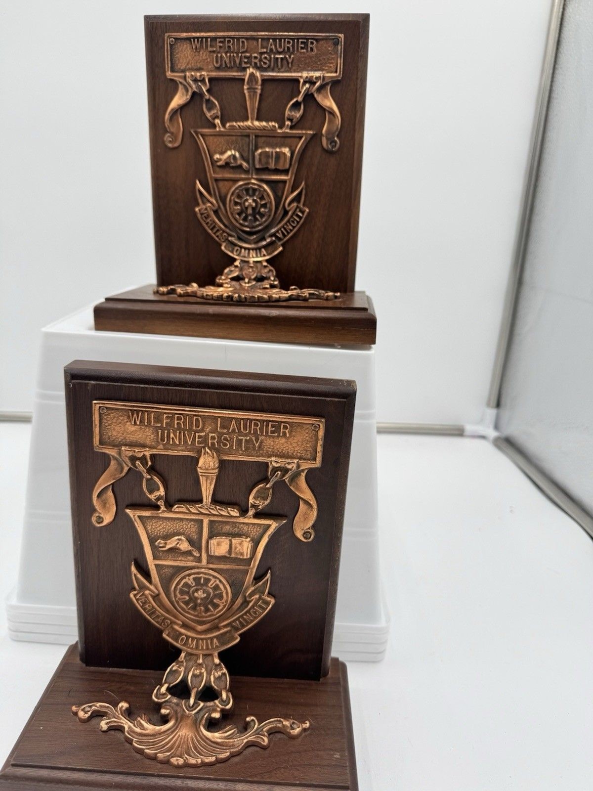 Vintage Collegiate Book Ends Brass And Wood Wilfred Laurier University Insignia Vintage Collegiate Book Ends Brass And Wood Wilfred Laurier University Insignia