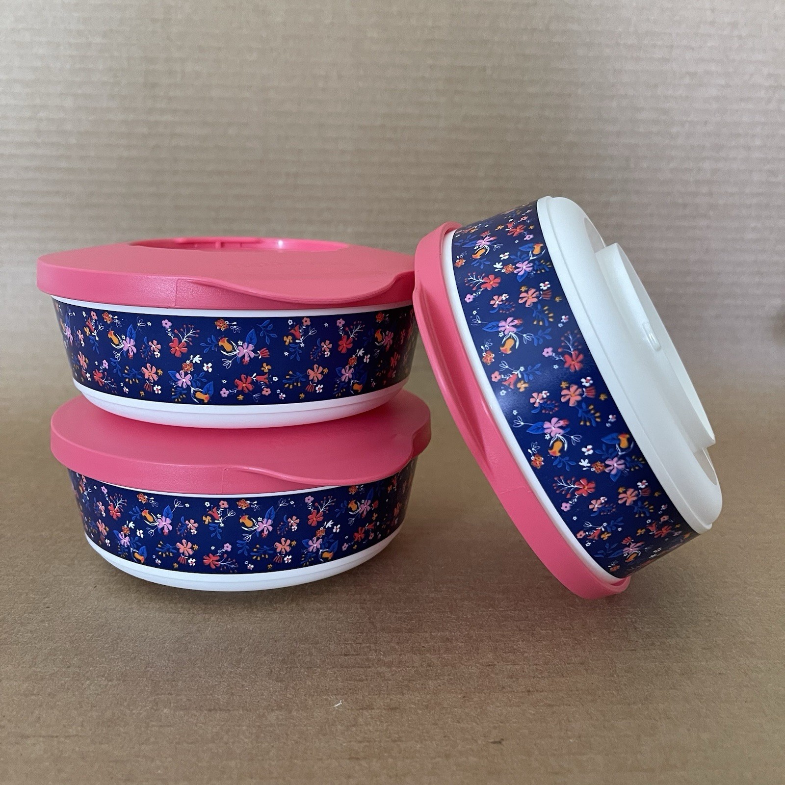 Tupperware Falling for Floral Bowl 10 oz Container Set of 3 Twist Lock Seal 7641 Tupperware Falling for Floral Bowl 10 oz Container Set of 3 Twist Lock Seal 7641