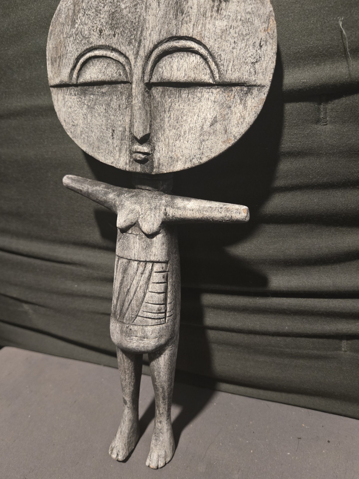 Vintage Hand-Carved Wooden Ashanti Akua\'ba Fertility Doll Sculpture (Ghana