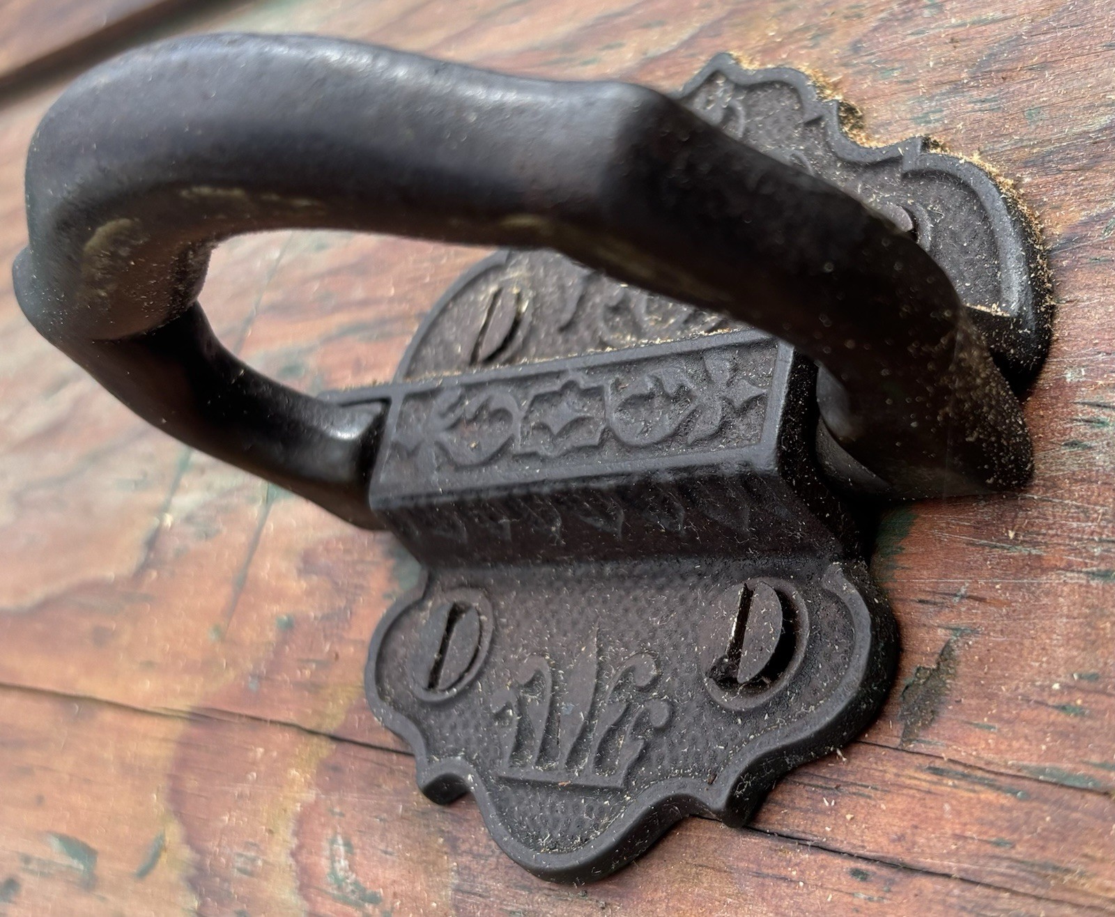 Pair Beautiful Fancy Cast Iron Victorian Carpenter's Tool Chest Trunk Handles Pair Beautiful Fancy Cast Iron Victorian Carpenter's Tool Chest Trunk Handles