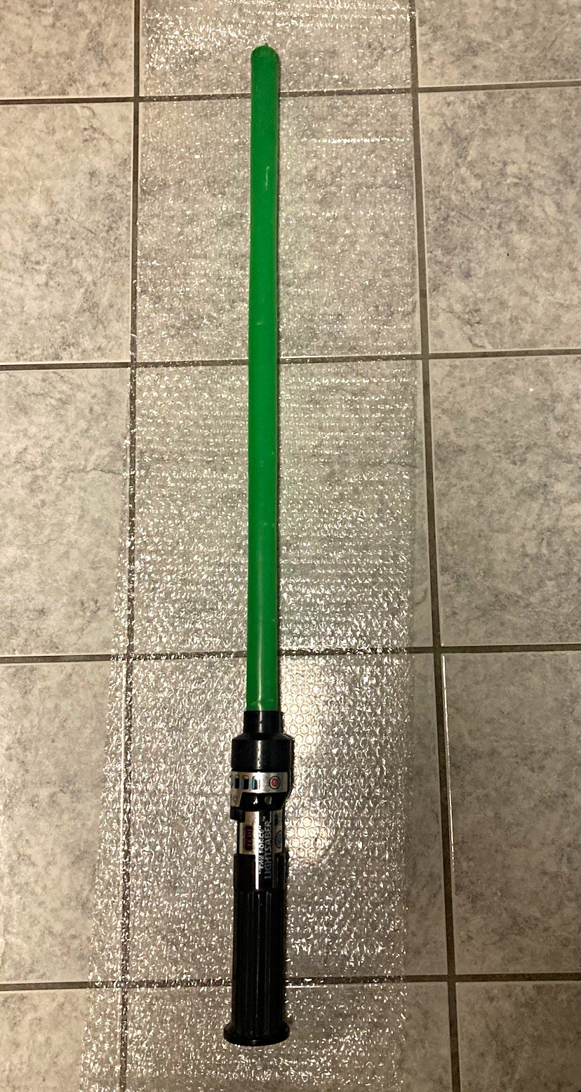 1983 KENNER STAR WARS Green Lightsaber ROTJ. Luke Skywalker. Good Shape. Used.