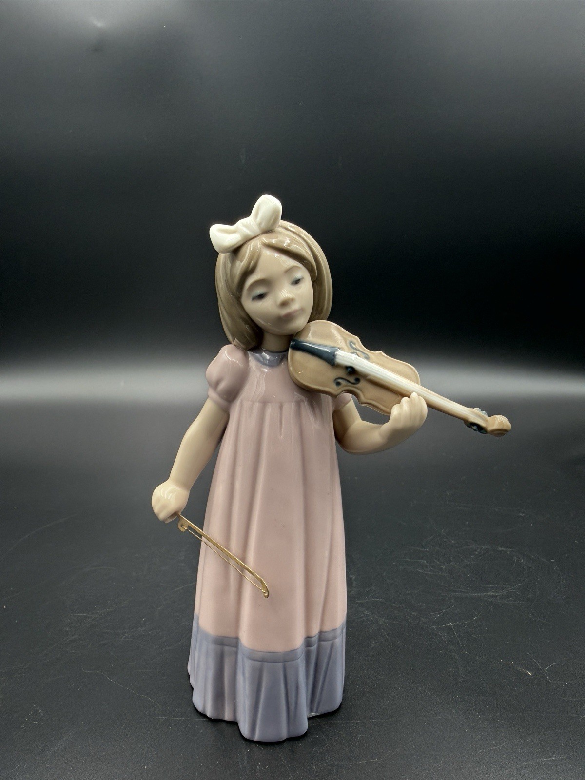 NAO by Lladro Girl With Violin #1034 Porcelain Figurine Spain