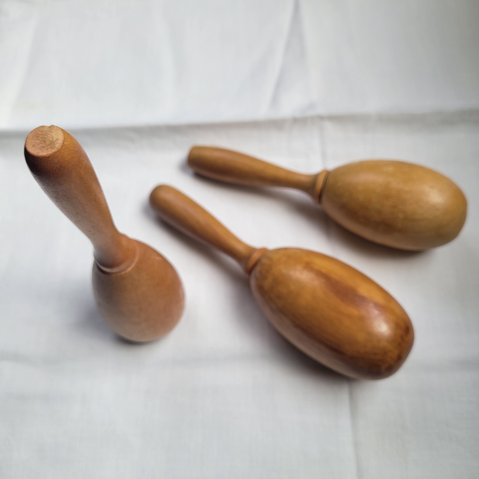 Lot of 3 Vintage Wooden Darning Eggs - Mixed Sizes 6\