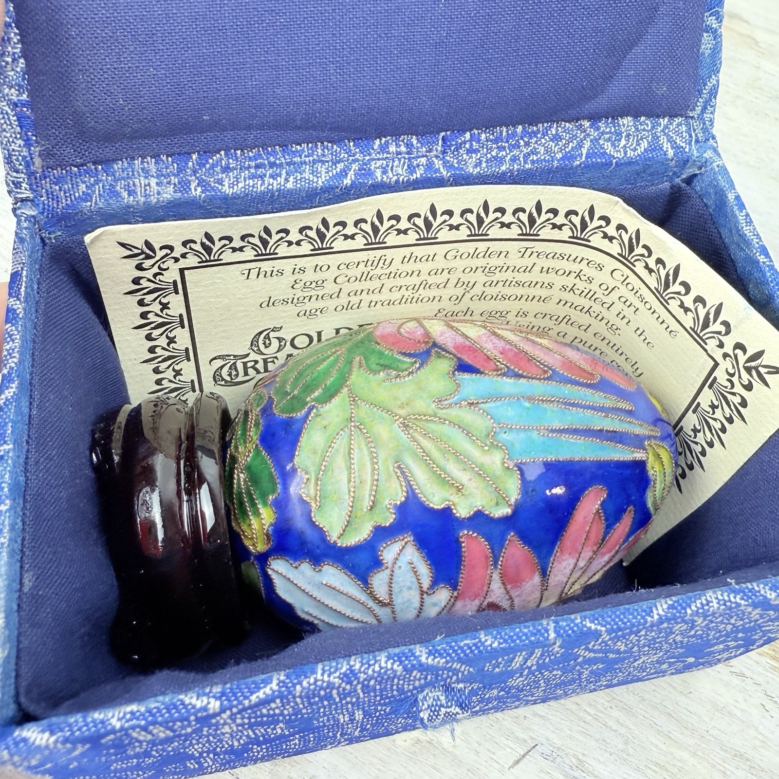 Vintage Golden Treasures Cloisonne Egg w/stand Beautiful Blue Certificate & Box