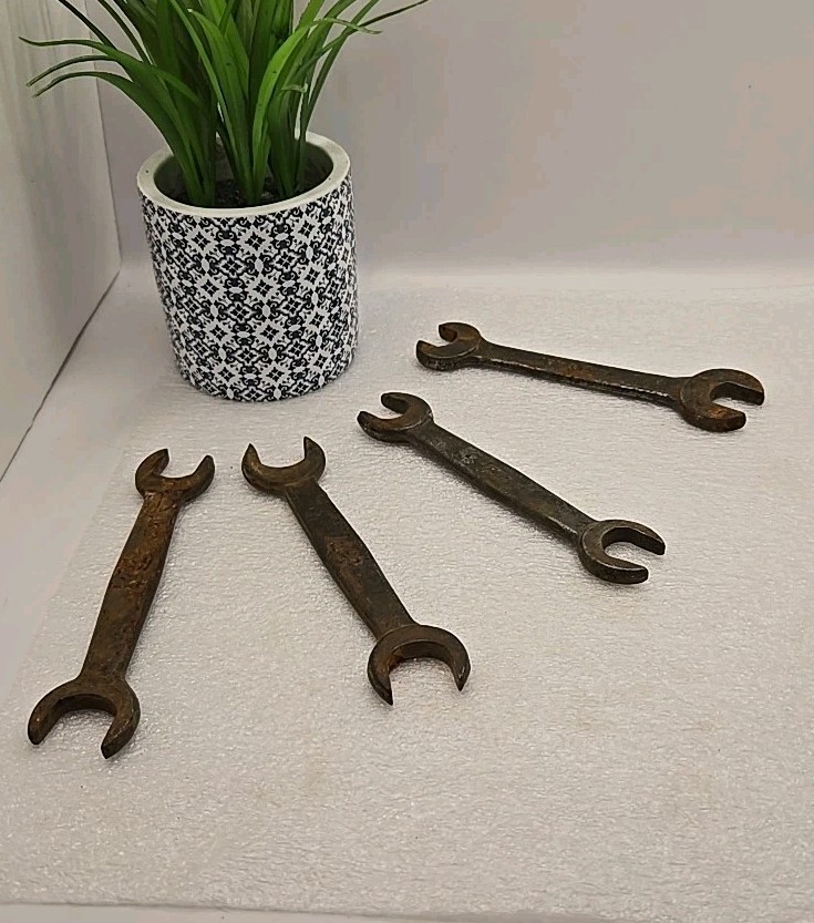 Vintage Ford T-1917 Double Open End Wrenches - Set Of 4 - Made in Usa Vintage Ford T-1917 Double Open End Wrenches - Set Of 4 - Made in Usa