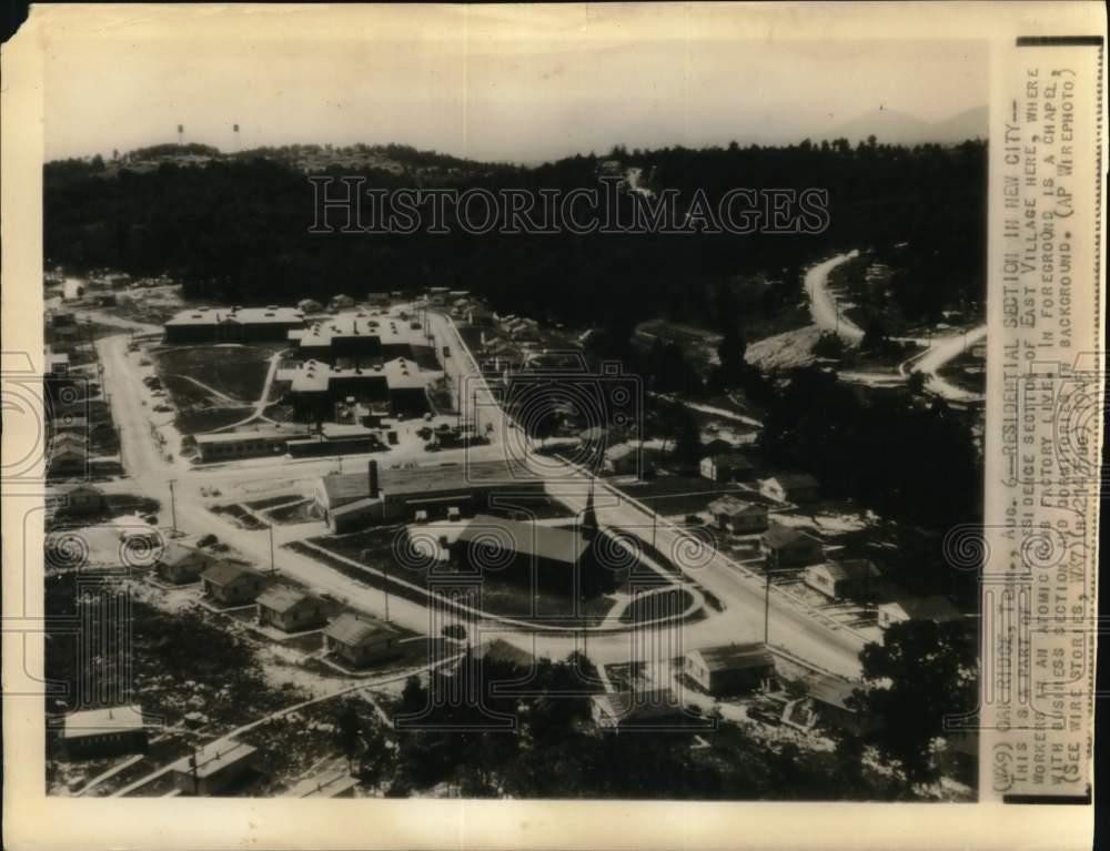 1945 Press Photo East Village, residential area of atomic bomb workers-Tennessee 1945 Press Photo East Village, residential area of atomic bomb workers-Tennessee