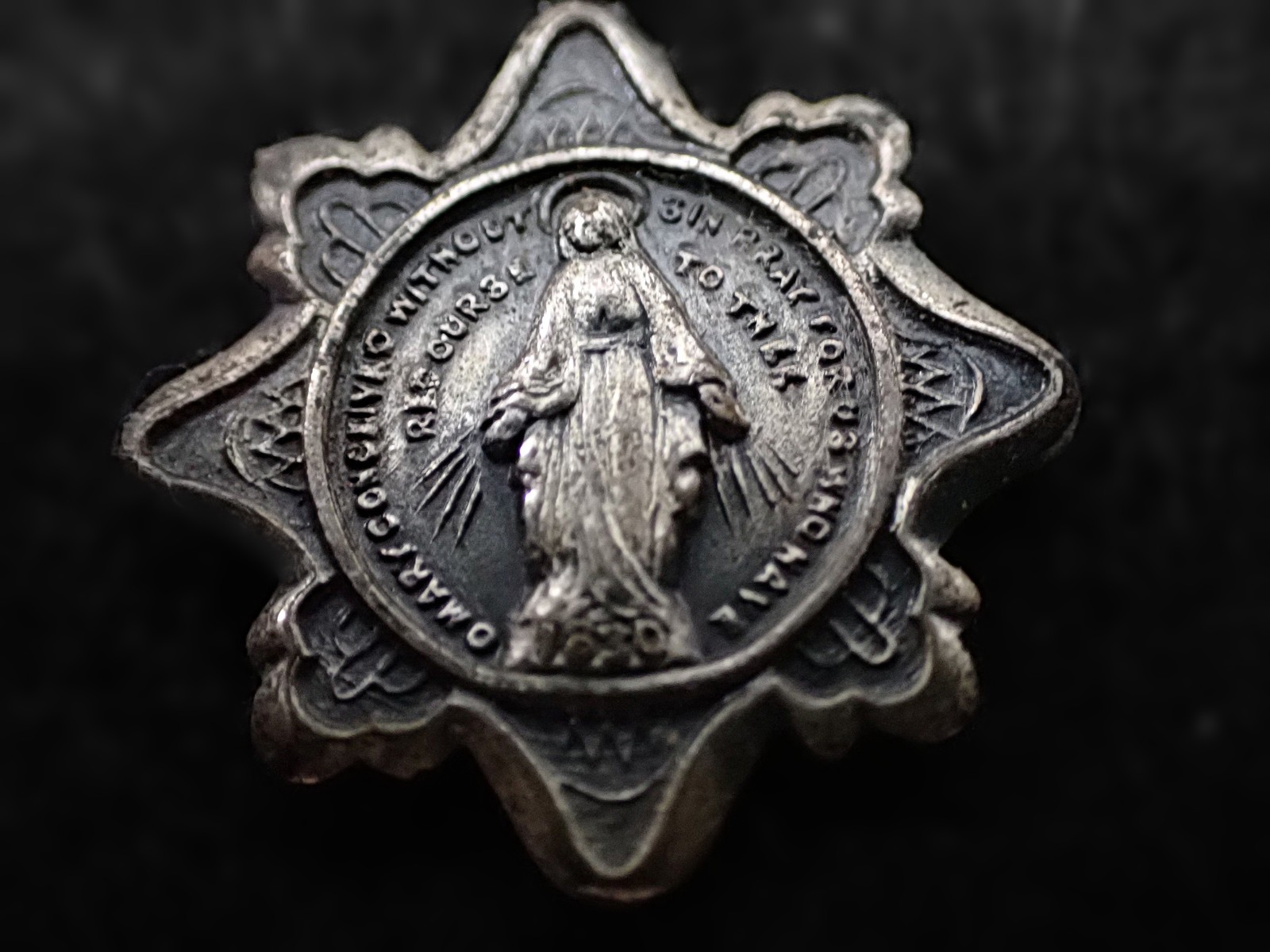 Vintage Miraculous Medal Catholic Pendant Ornate Star Frame Silver Tone 7/8 in
