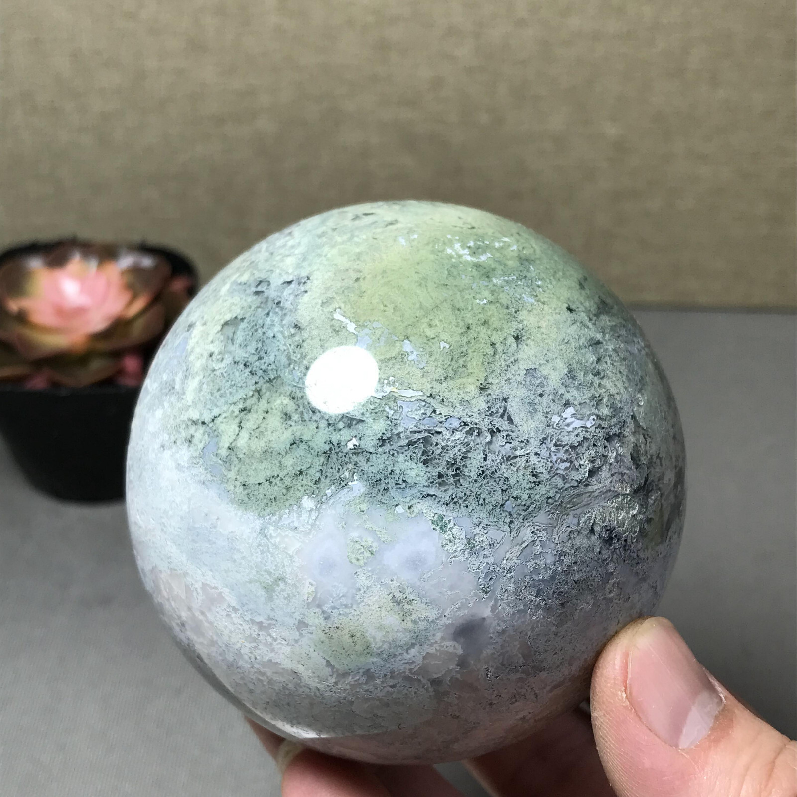 83mm Natural Polish/Rough Moss Agate Crystal ball sphere Specimen 655g A6793 83mm Natural Polish/Rough Moss Agate Crystal ball sphere Specimen 655g A6793