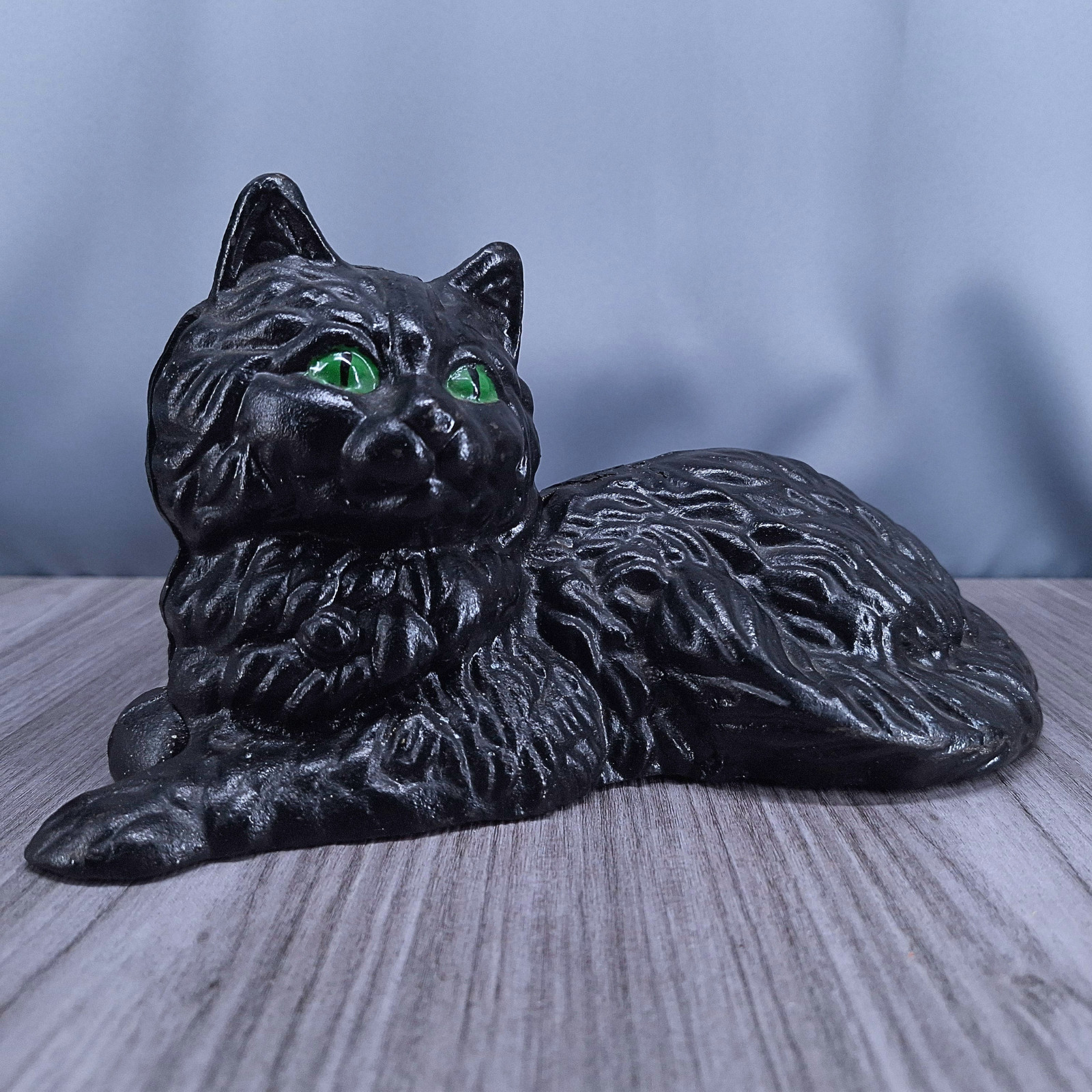 Vtg Cast Iron Lounging Black Cat With Green Eyes Hollow Cast Animal Sculpture Vtg Cast Iron Lounging Black Cat With Green Eyes Hollow Cast Animal Sculpture