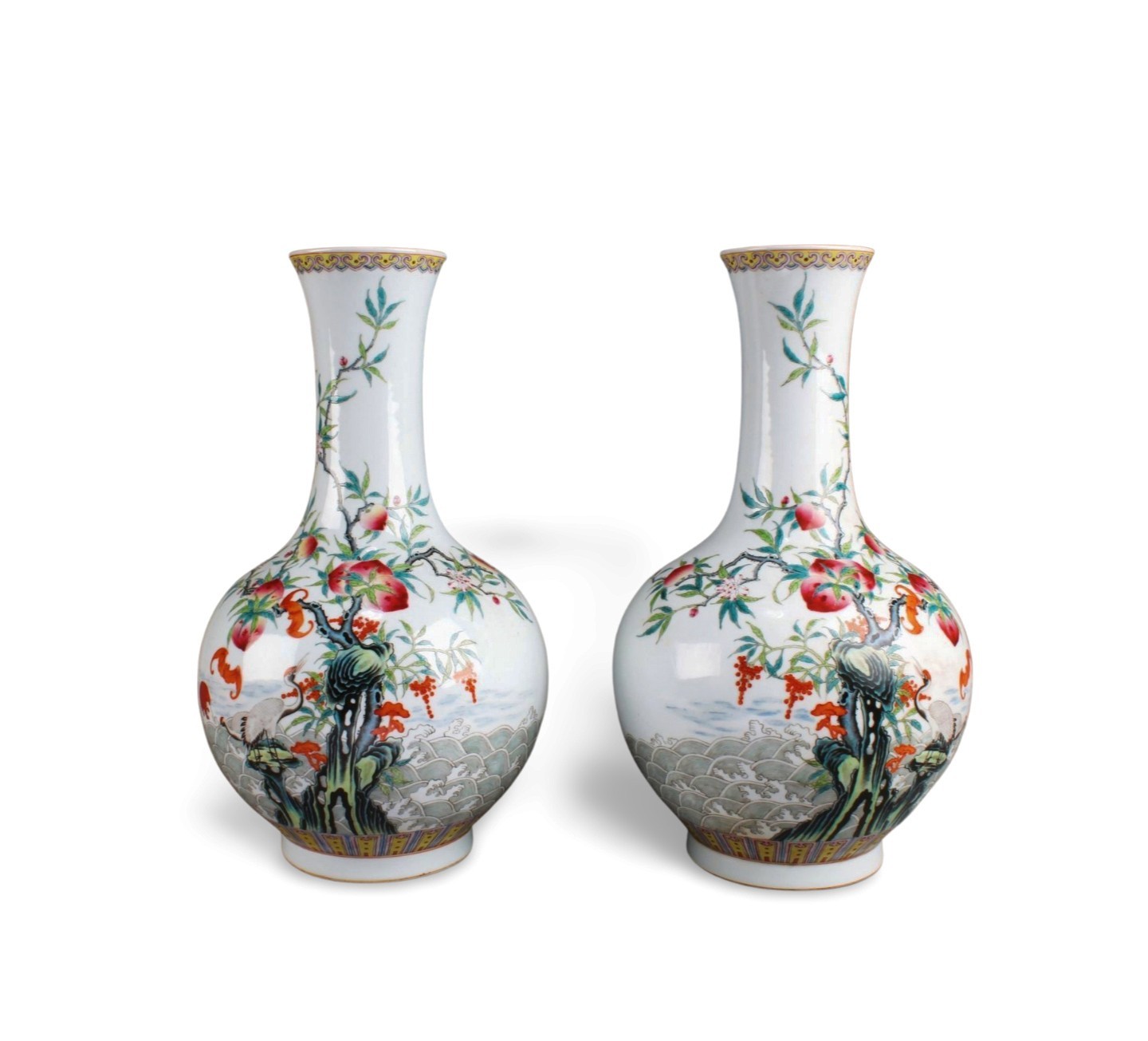 A Pair of Chinese Fencai Porcelain Vases A Pair of Chinese Fencai Porcelain Vases