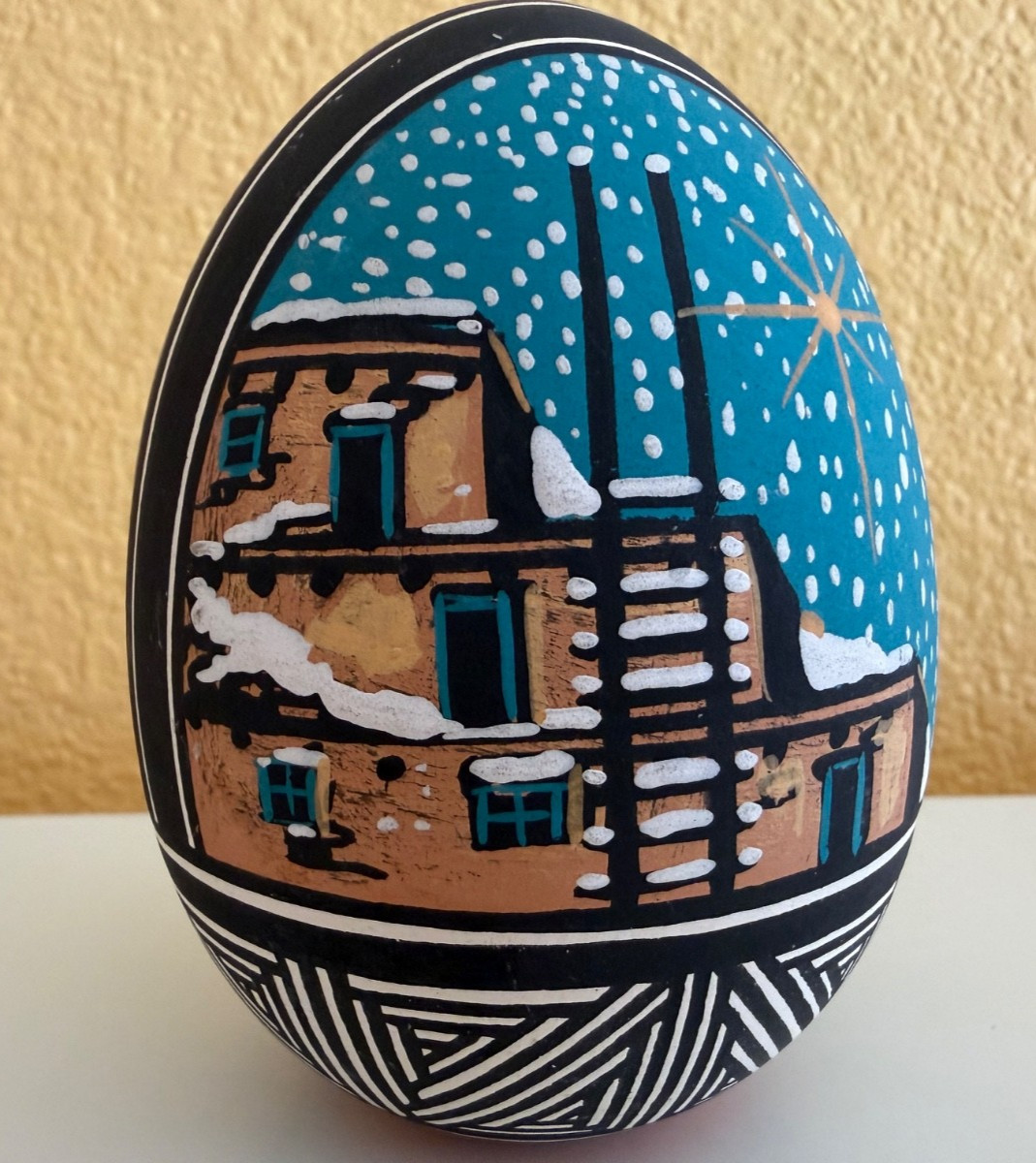 Acoma Pueblo Native American terra-cotta Emil Chino Signed art Christmas egg