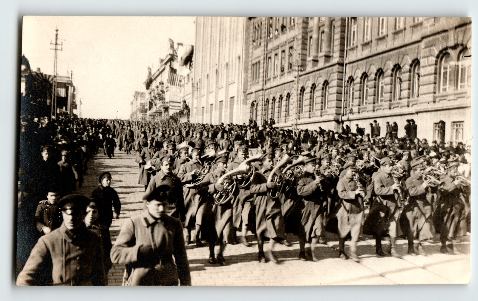 Photo Vladivostok Russia Siberian Intervention WW I Italian Army Band 1919 Photo Vladivostok Russia Siberian Intervention WW I Italian Army Band 1919