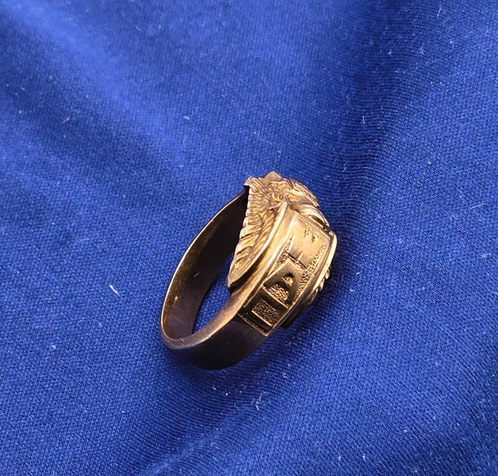 VINTAGE WAC WOMENS ARMY CORPS 10K GOLD EAGLE RING SIZE 5.5 WWII VETERAN