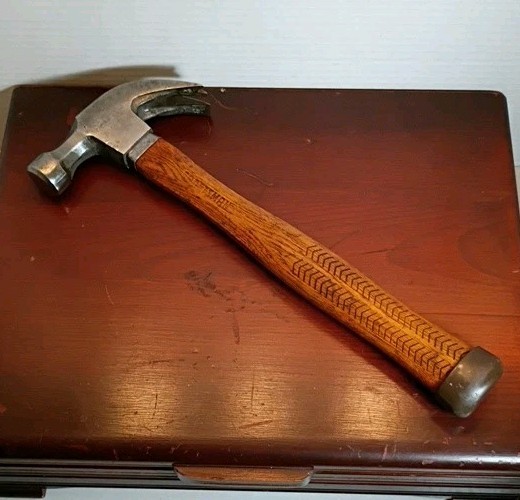 Vintage Craftsman 16oz Claw Hammer 38045-16oz-M Herringbone Handle