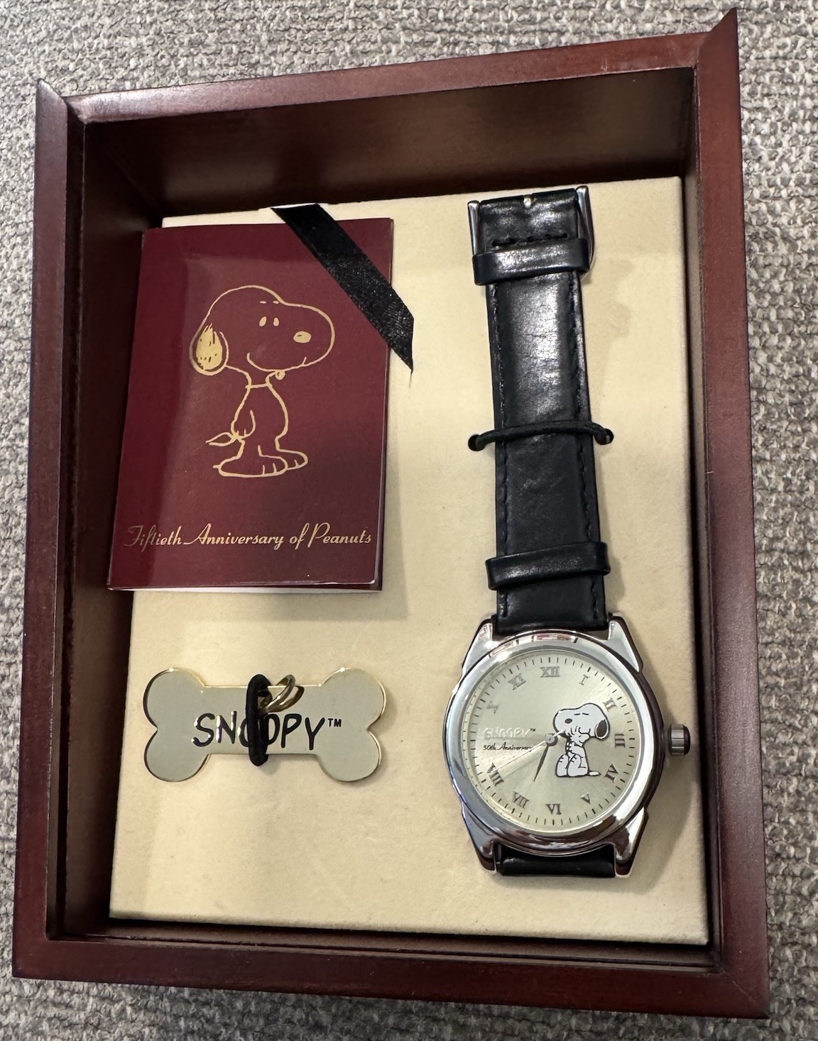 ⌚️Vintage 2000 Peanuts Snoopy Watch 50th Celebration FOSSIL LE 1915/3,000 NEW⌚️ ⌚️Vintage 2000 Peanuts Snoopy Watch 50th Celebration FOSSIL LE 1915/3,000 NEW⌚️