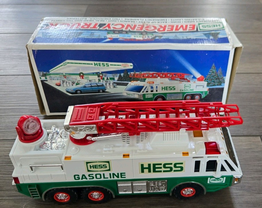Vintage 1996 Hess Emergency Truck Toy Mint Condition Original Box Tested WORKS