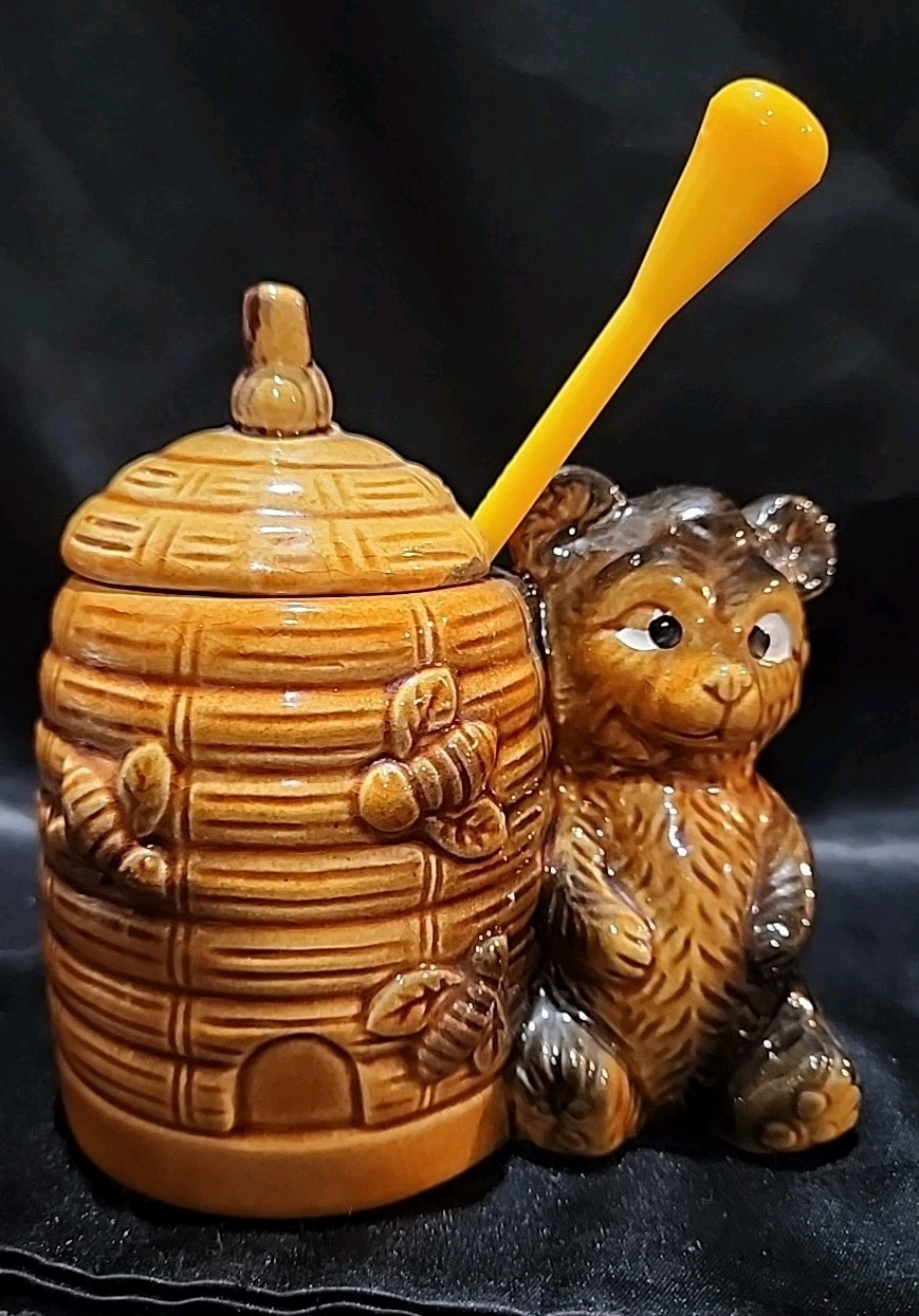 Vintage Armbee Ceramic Bear Honey Pot With Lid Made In Japan W/spoon Vintage Armbee Ceramic Bear Honey Pot With Lid Made In Japan W/spoon