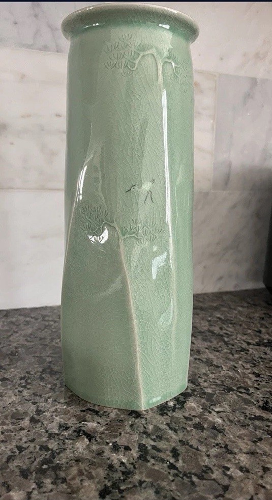 10.5’ Crackle Celedon Vase Chinese Or Korean Antique 10.5’ Crackle Celedon Vase Chinese Or Korean Antique