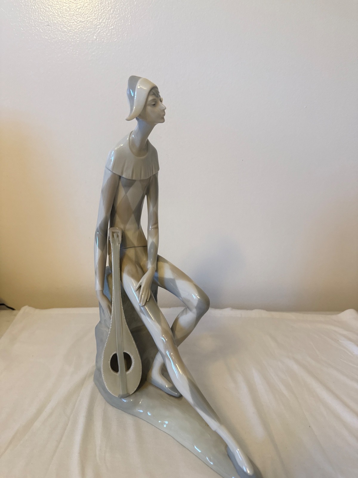 lladro figurines collectibles Jester Large Great Condtion lladro figurines collectibles Jester Large Great Condtion