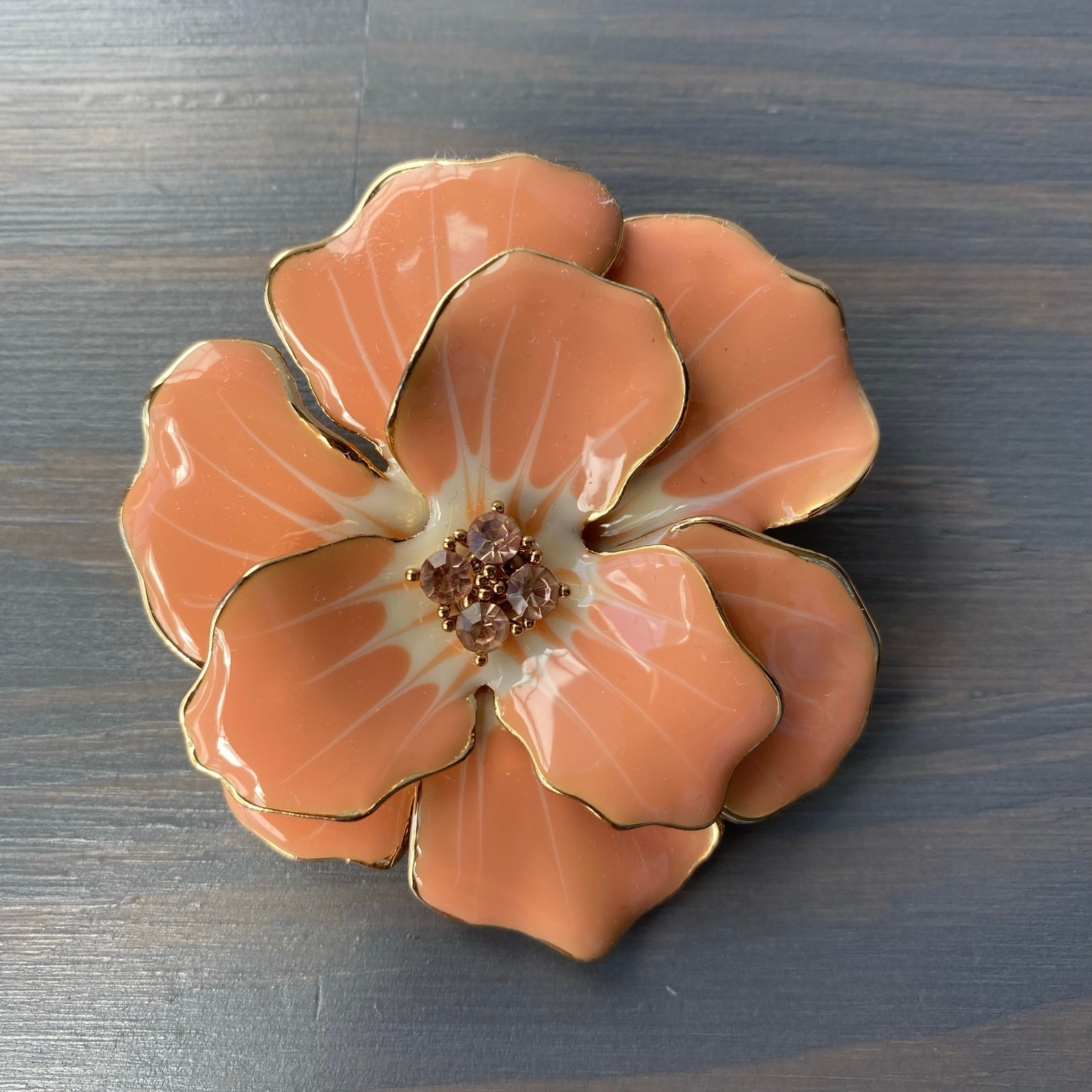 VTG Joan Rivers Primrose Floral Pin Brooch Peach Enamel Crystal Accents NEW VTG Joan Rivers Primrose Floral Pin Brooch Peach Enamel Crystal Accents NEW