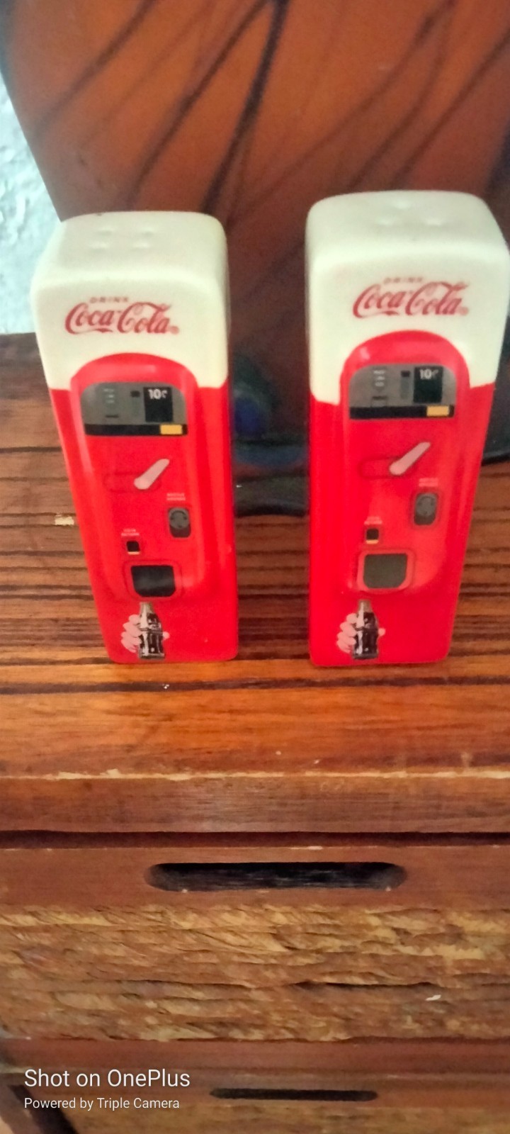 Vintage Coca Cola Vending Machine Salt & Pepper Shakers Red & White Size 5x2inch