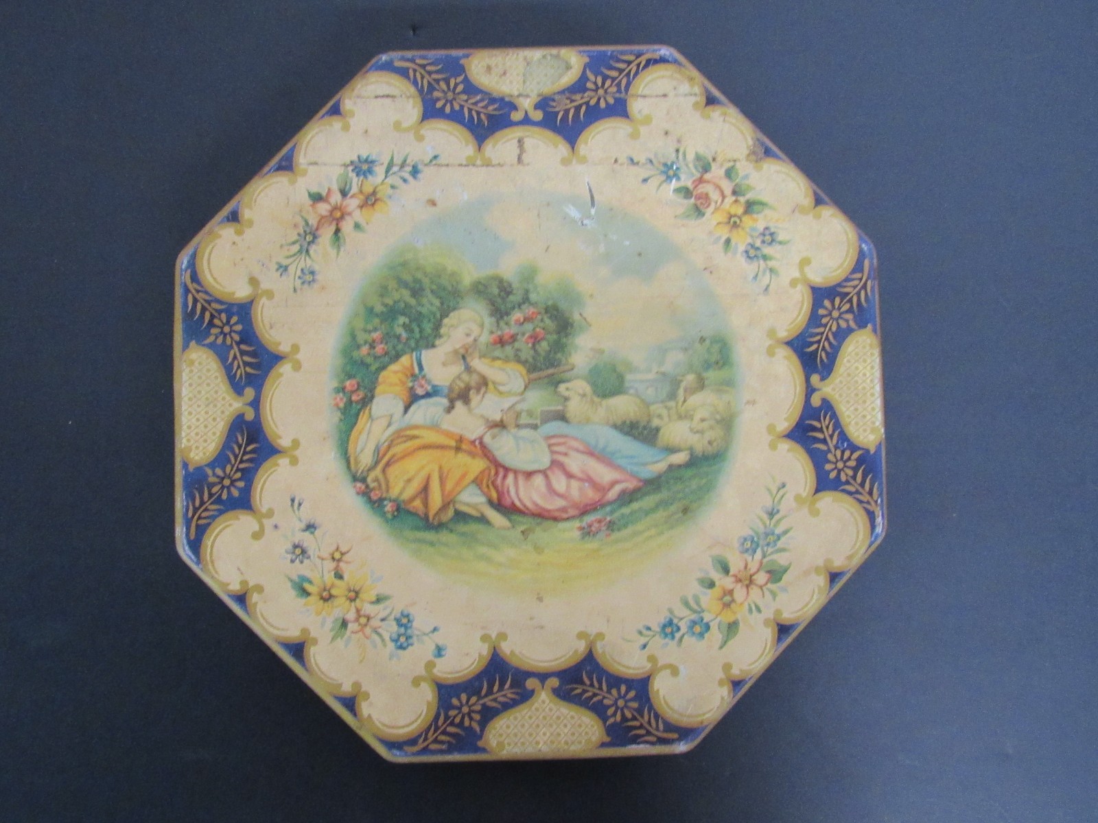 Vintage Peek, Frean & Co Ltd Biscuit Tin (Empty) - 1950s - Ladies & Sheep Design Vintage Peek, Frean & Co Ltd Biscuit Tin (Empty) - 1950s - Ladies & Sheep Design