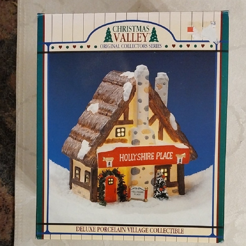 Christmas Valley Hollyshire Place Vintage 1991 Hand-Painted Porcelain W/Box Christmas Valley Hollyshire Place Vintage 1991 Hand-Painted Porcelain W/Box