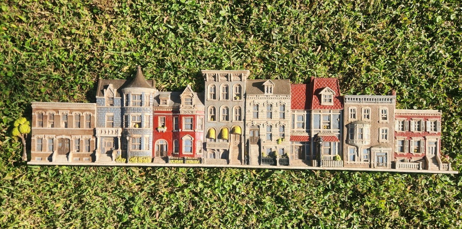 Vtg 1970s Burwood 3D Townhouse Street Scene Wall Plaque Plaster Style MCM 51.5\