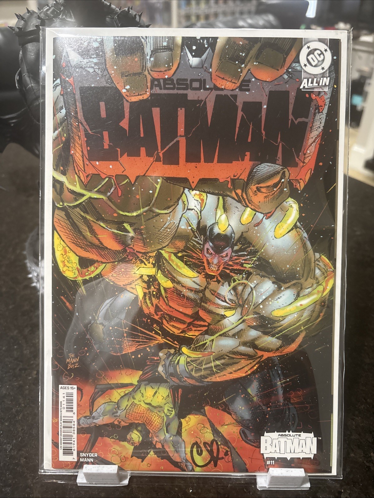 Absolute Batman 11 Clay Man Fight Club Exclusive 1:25 Signed By Clay Mann Absolute Batman 11 Clay Man Fight Club Exclusive 1:25 Signed By Clay Mann