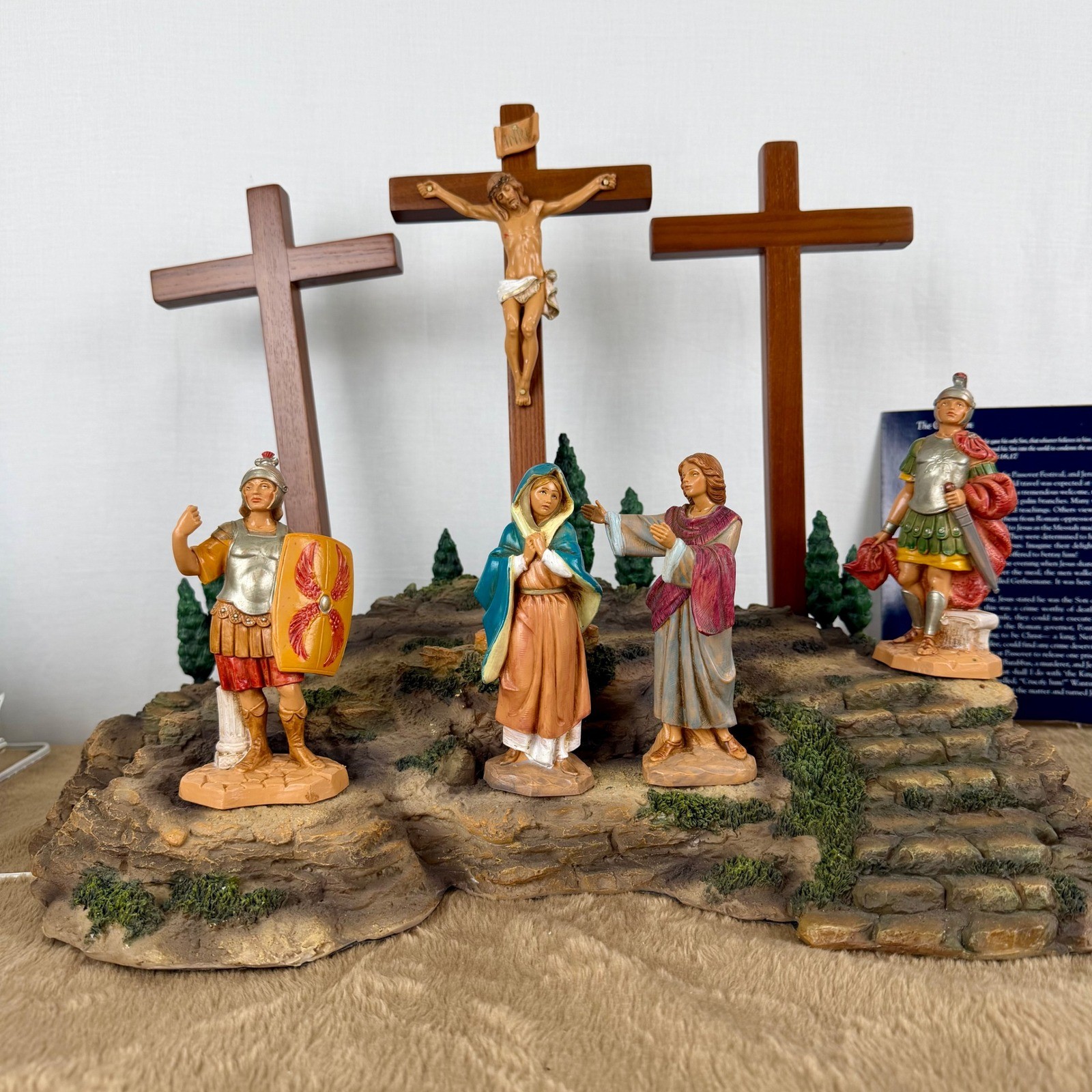 Fontanini Crucifixion Scene Calvary Hill 5 Inch Scale Mary John Roman Soldiers Fontanini Crucifixion Scene Calvary Hill 5 Inch Scale Mary John Roman Soldiers