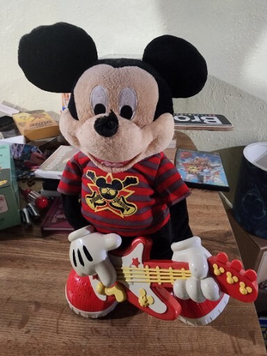 2010 Fisher-Price Disney Rock Star Mickey Mouse Interactive Tested Works Great 2010 Fisher-Price Disney Rock Star Mickey Mouse Interactive Tested Works Great