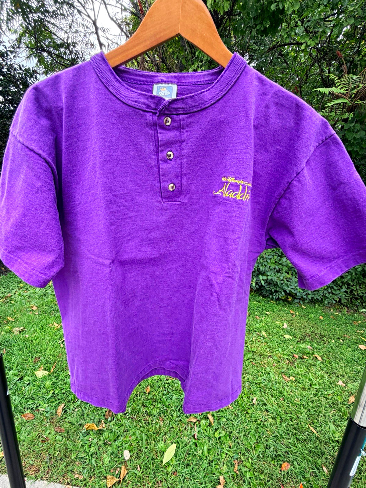VTG 1992 Disney Aladdin Embroidered Henley Shirt XL