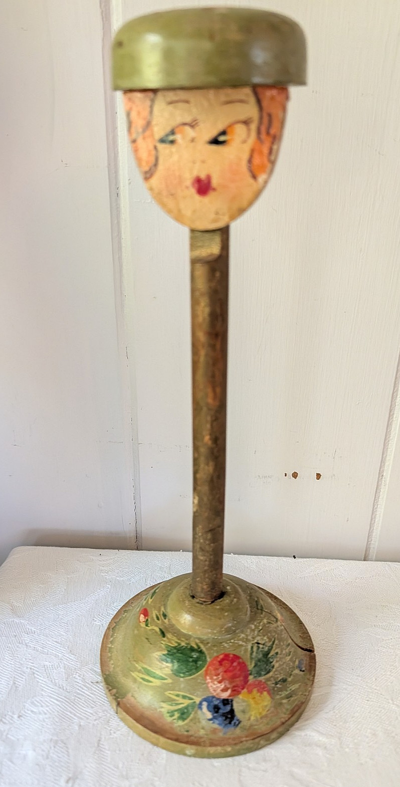Vtg Hand Painted Wood Art Deco Flapper Head Hat Millenery Stand Floral Base