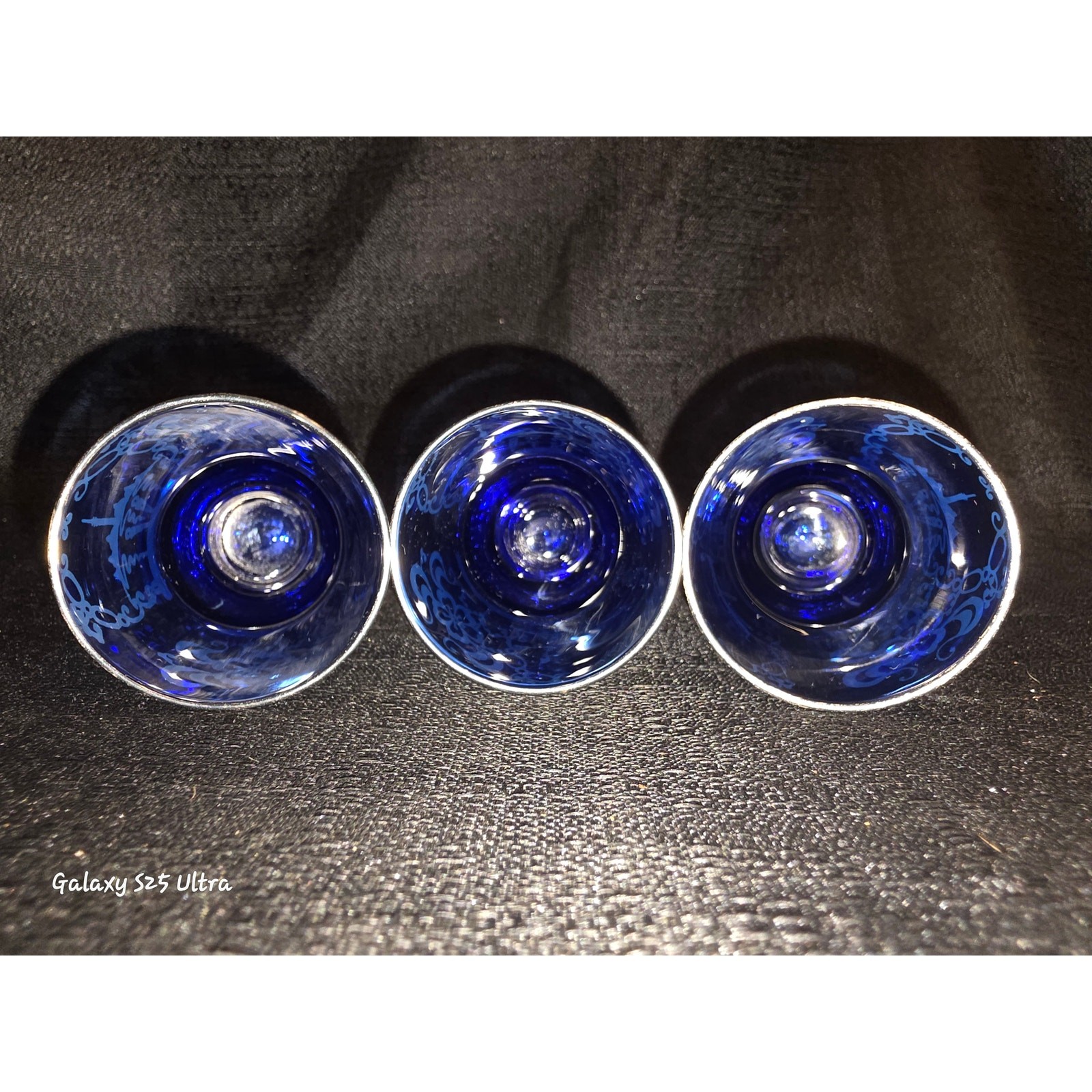Vintage Cobalt Blue Silver Etched Mini Cups Set of 3 – Decorative Glassware Vintage Cobalt Blue Silver Etched Mini Cups Set of 3 – Decorative Glassware
