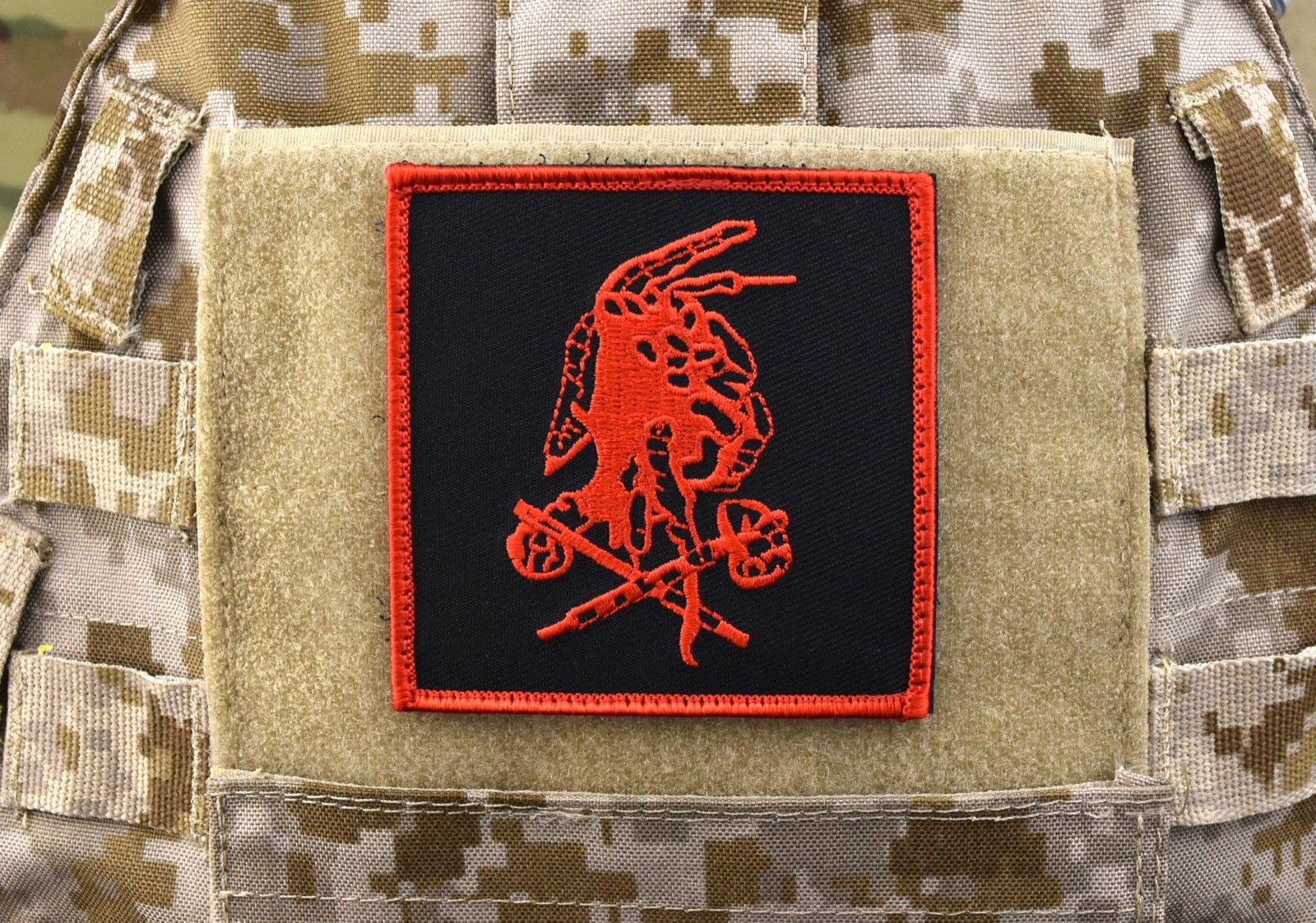 NSWDG Red Squadron Team Embroidered Patch Black Red Border AOR2 DEVGRU ST6 Hook NSWDG Red Squadron Team Embroidered Patch Black Red Border AOR2 DEVGRU ST6 Hook