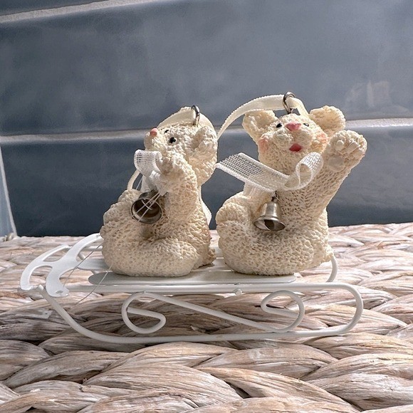 Kurt Adler Vintage Snow Bearies Ornament 2 Bears w/ 2 Bears w/ White Metal Sled Kurt Adler Vintage Snow Bearies Ornament 2 Bears w/ 2 Bears w/ White Metal Sled