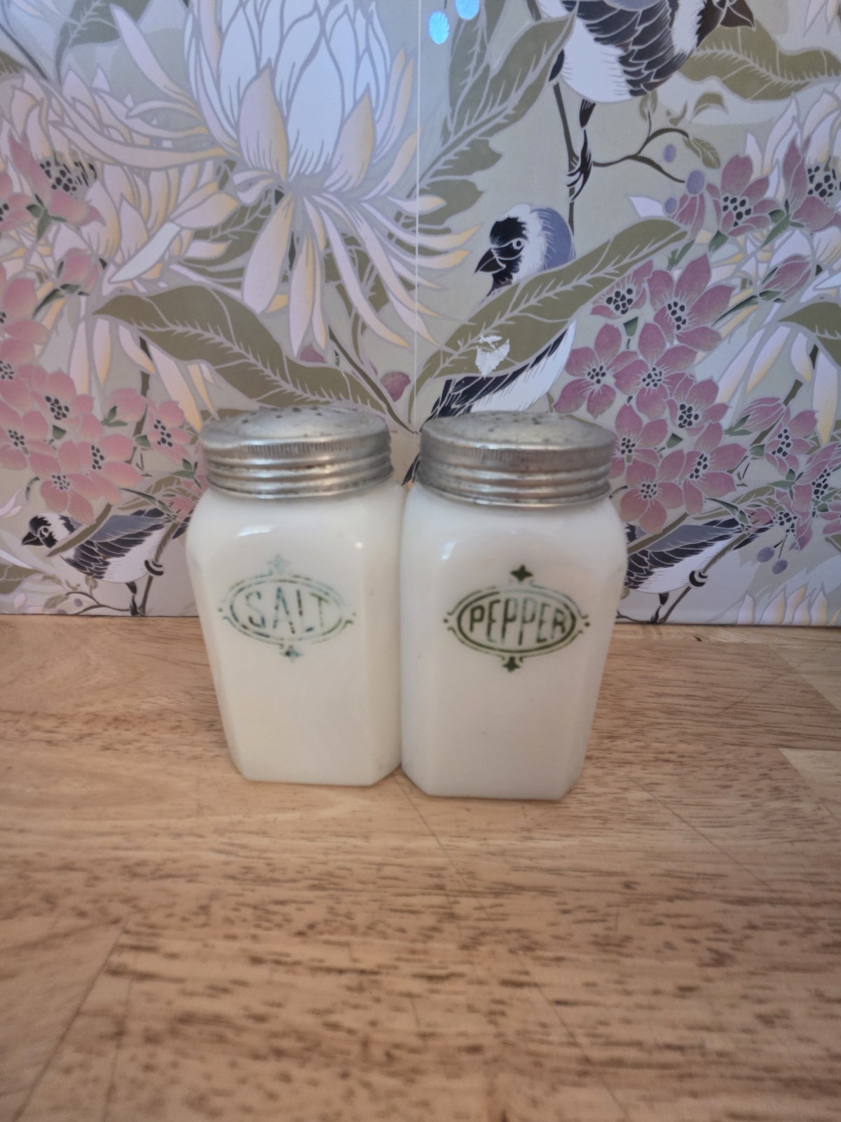 Vtg Hazel Atlas Milk Glass Vtg Hazel Atlas Milk Glass