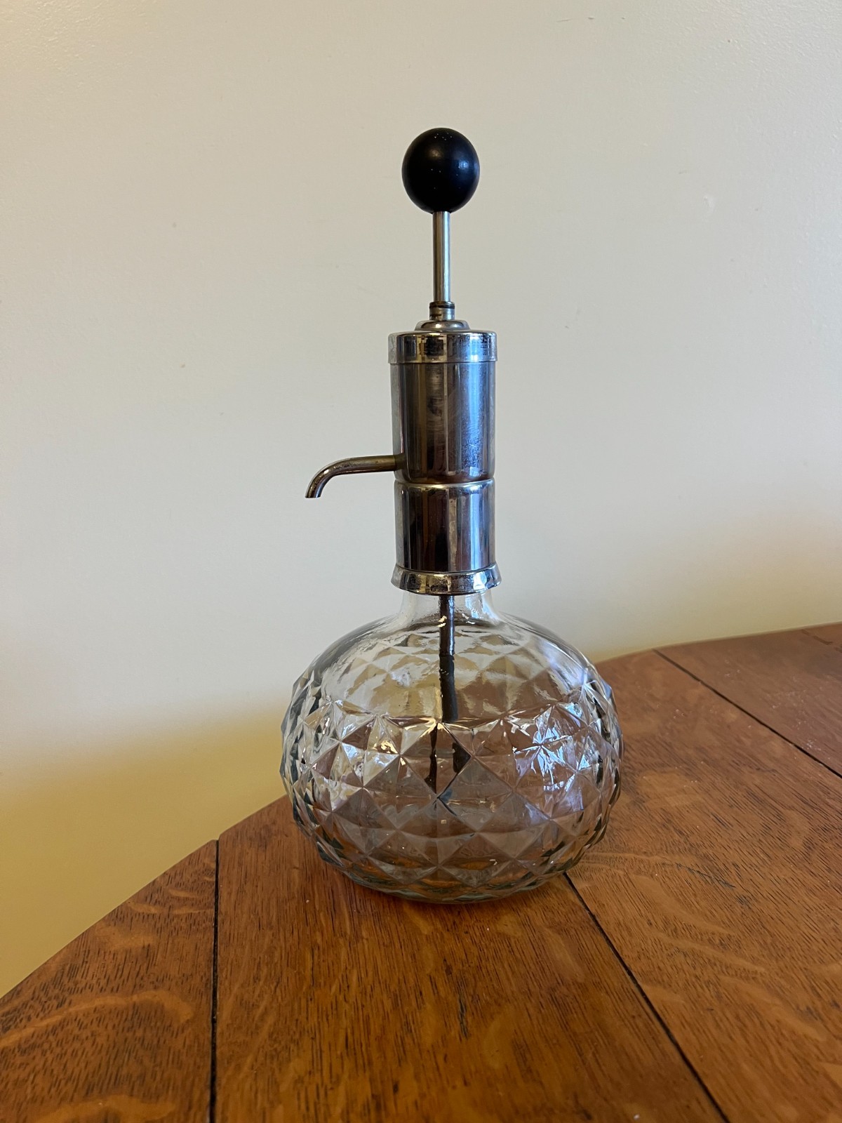 Vintage Park Sherman Glass & Chrome Tabletop Bar Pump Shot Liquor Dispenser