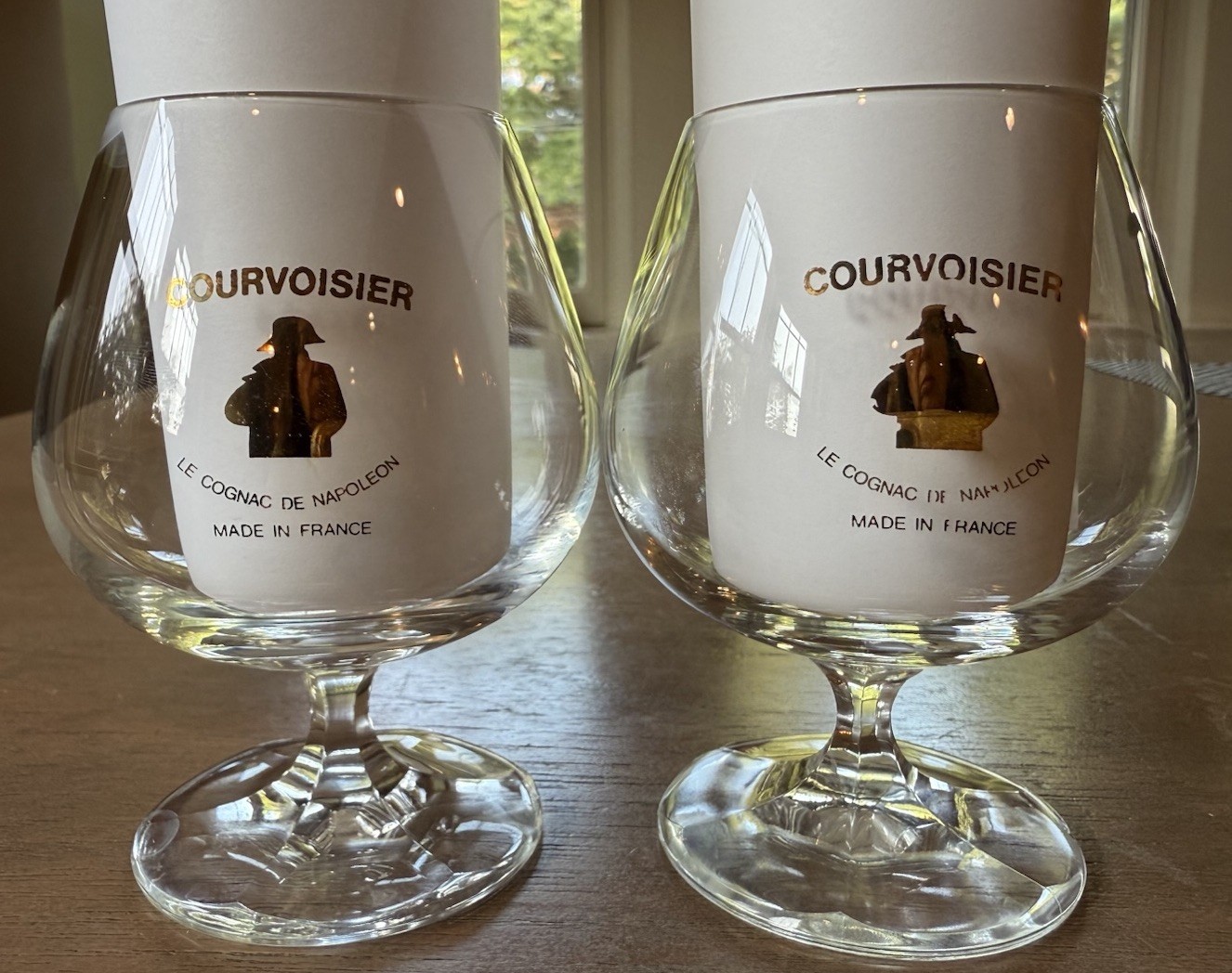 Courvoisier Glasses Brandy Snifter Le Cognac de Napoleon Vintage Set of 2 EUC Courvoisier Glasses Brandy Snifter Le Cognac de Napoleon Vintage Set of 2 EUC