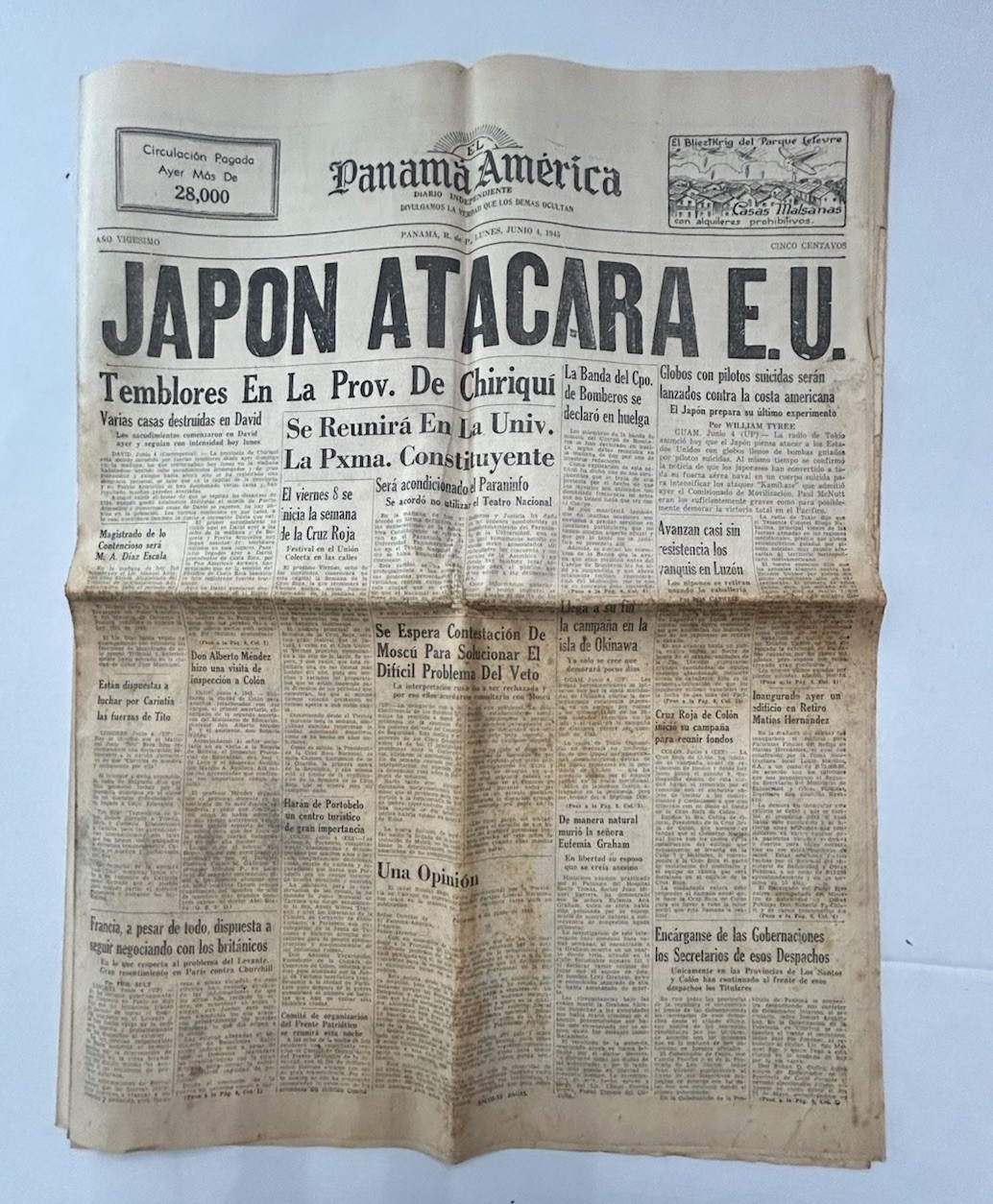Panama American Newspaper June 4, 1945 Spanish/English WWII Japan Balloon Attack