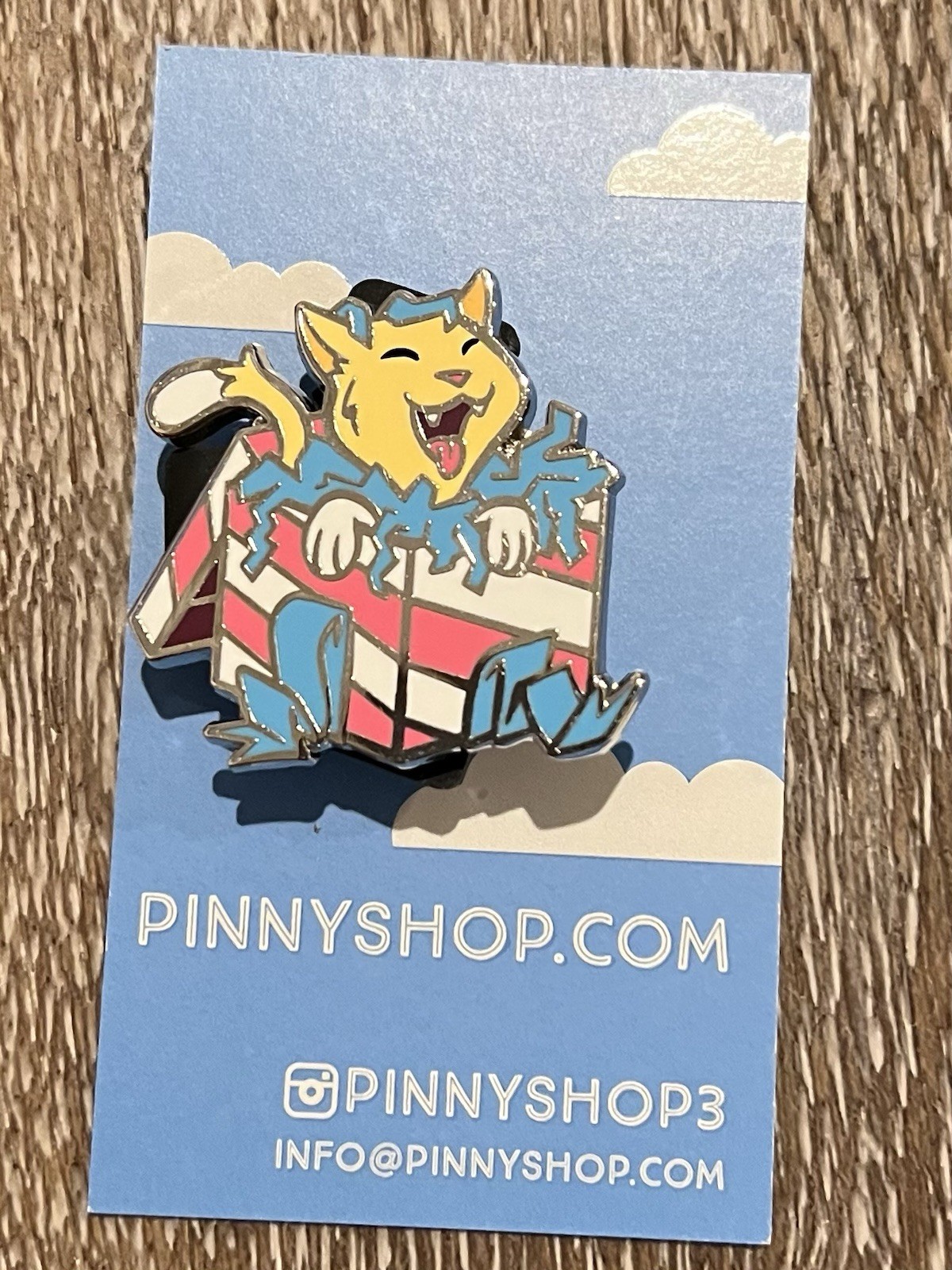 *** Pinny Penny Arcade PAX 2024 Kemper Present Pin *** *** Pinny Penny Arcade PAX 2024 Kemper Present Pin ***