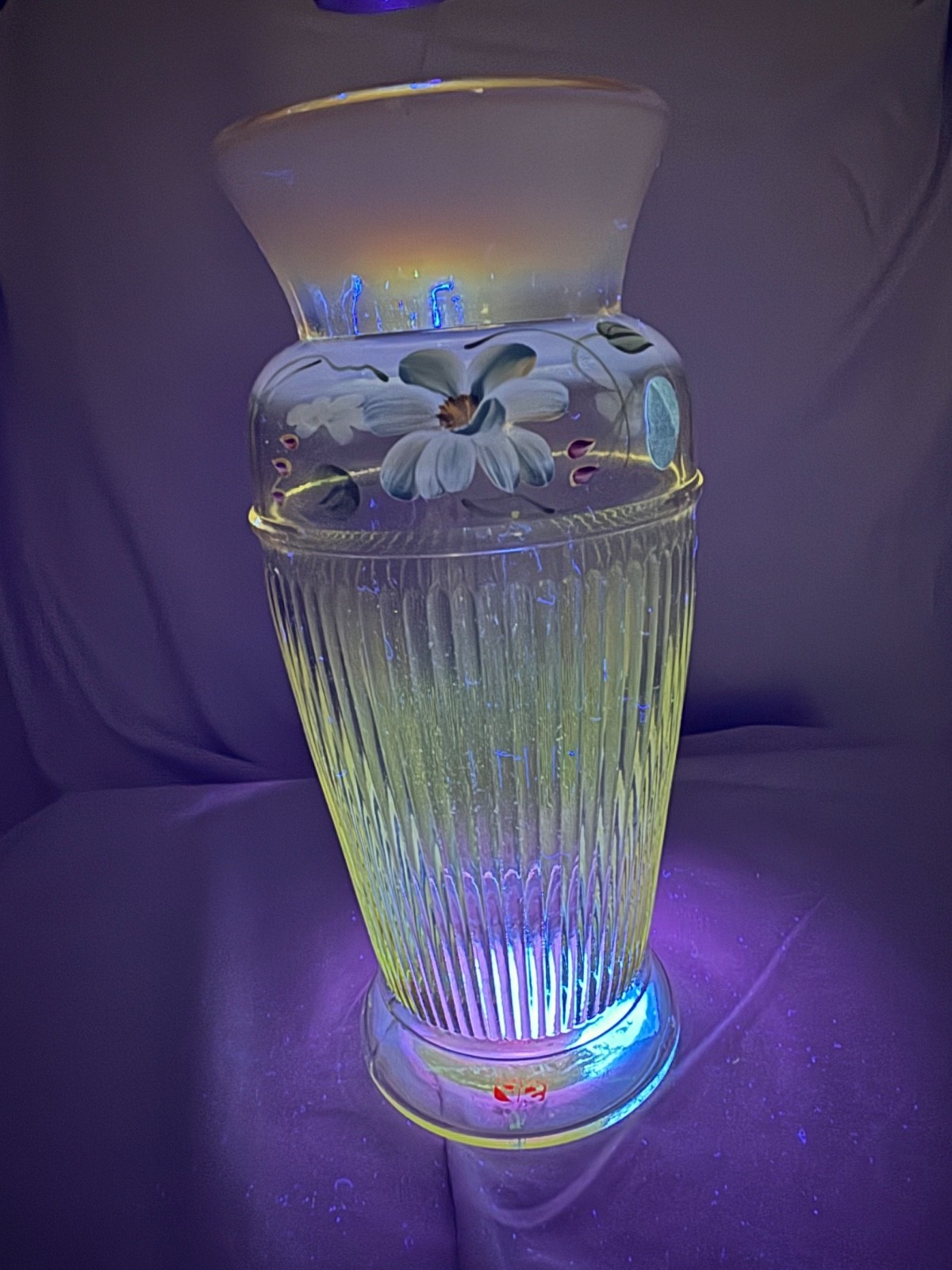 Fenton 6656 VX Autumn Gold Opal Daisy Blue Adam's Rib Vase 9