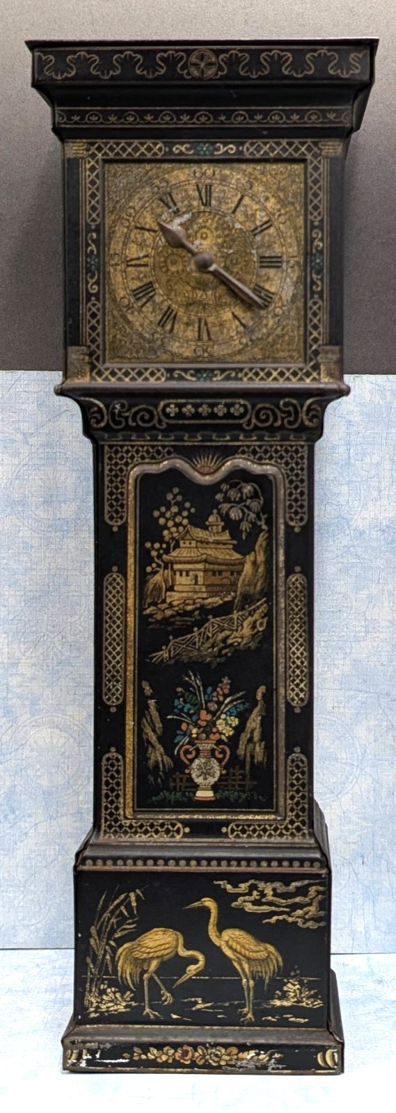 FANTASTIC VINTAGE & RARE ~ HUNTLEY & PALMERS ~ GRANDFATHER CLOCK ~ BISCUIT TIN