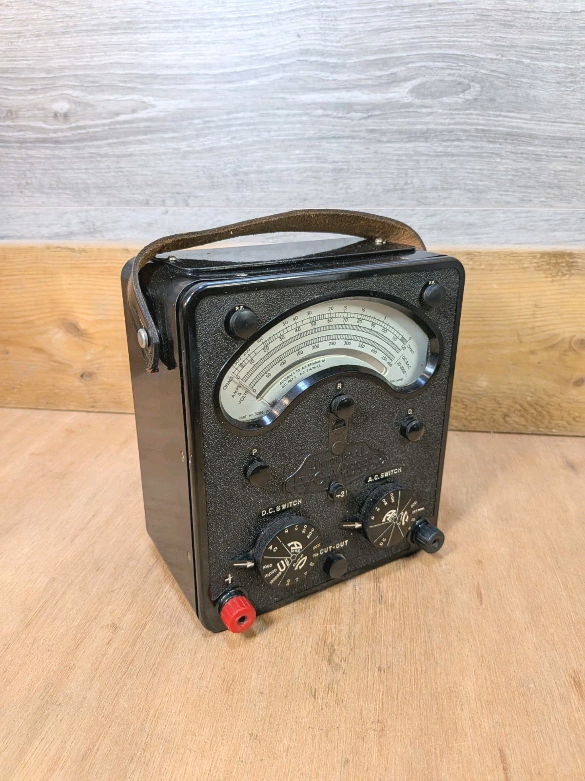 1971 Vintage AVO Model 40 Universal Avometer Multimeter Test Meter  Good Example