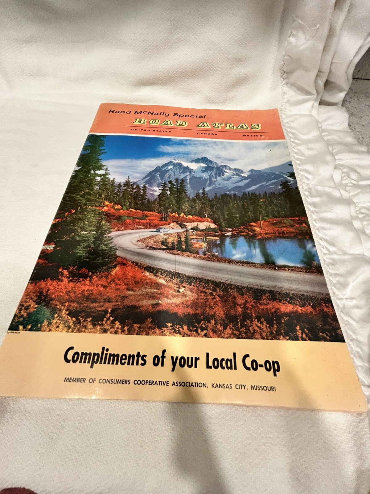 1957 Rand McNally Road Atlas CCA CO-OP Gas Oil Advertising Vintage KANSAS CITY