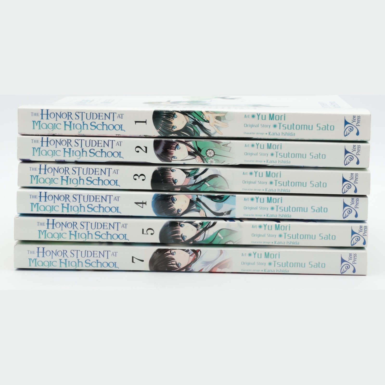 The Honor Student at Magic High School Manga Lot Vol 1-5 & 7 Yen Press English The Honor Student at Magic High School Manga Lot Vol 1-5 & 7 Yen Press English