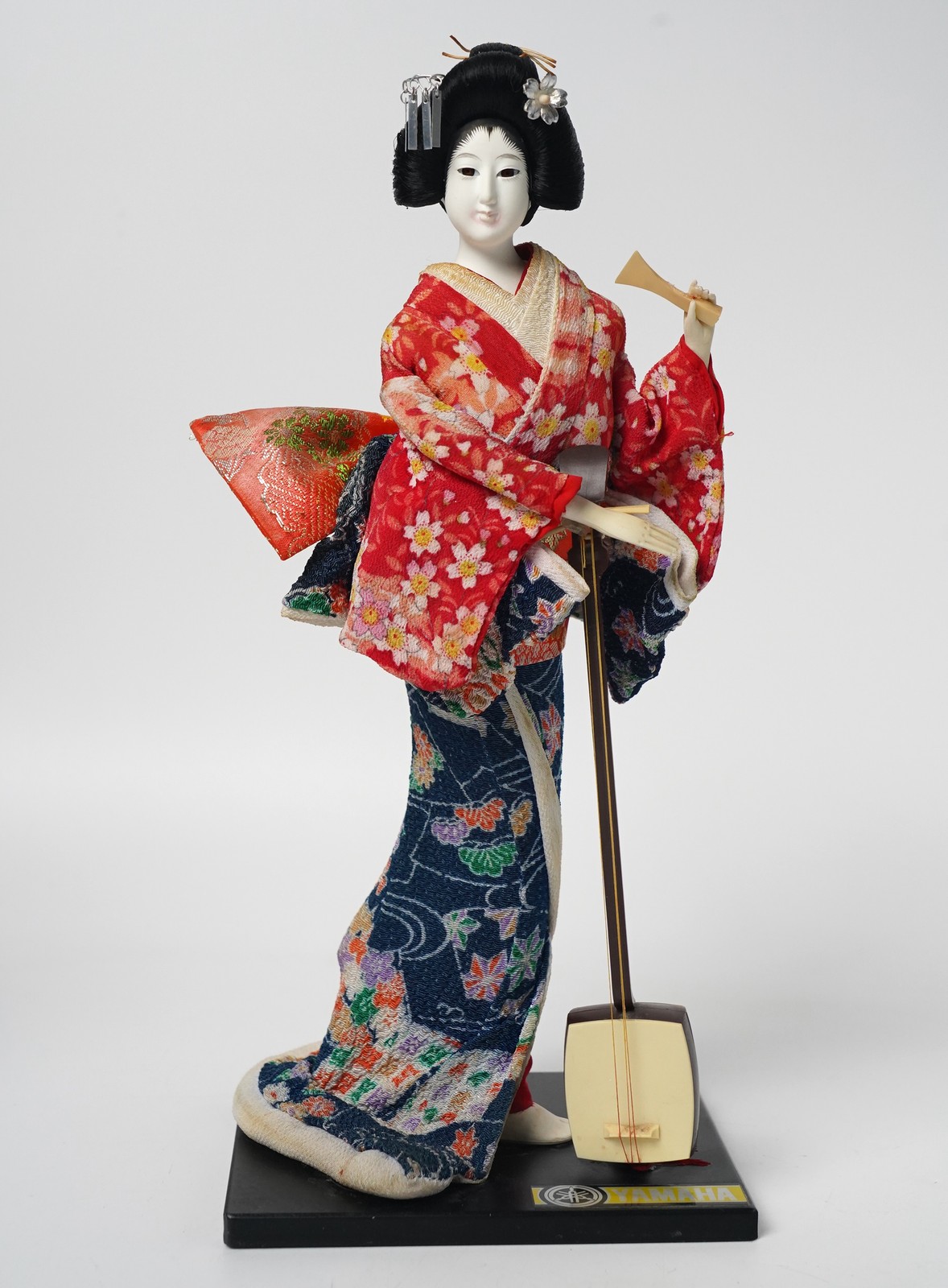 Vintage Kyugetsu Doll Japanese Geisha Playing Shamisen Red Floral Kimono 13\