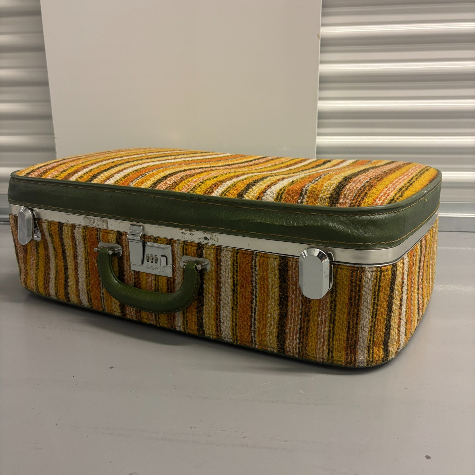 RARE Vintage Ventura Tweed Travel Luggage Harry Potter Vertical Stripe 60s 70s RARE Vintage Ventura Tweed Travel Luggage Harry Potter Vertical Stripe 60s 70s